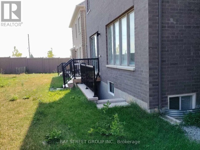 Photo - 6 Longworth Ave