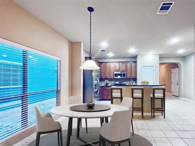 Photo - 2400 Independence Dr