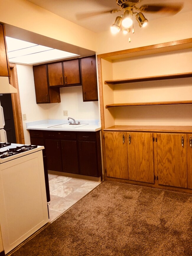 Photo - Carriage Court