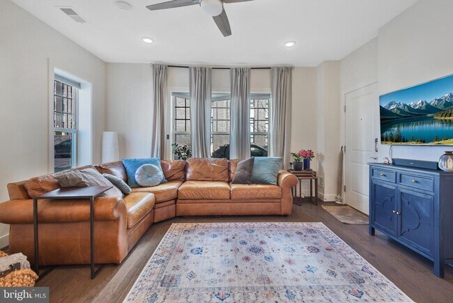 Photo - 813 Rockwell Ave