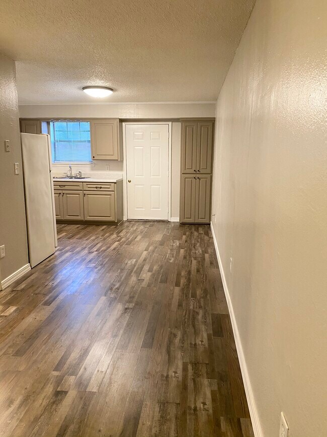 Photo - 74 Colonial West Rd Townhome