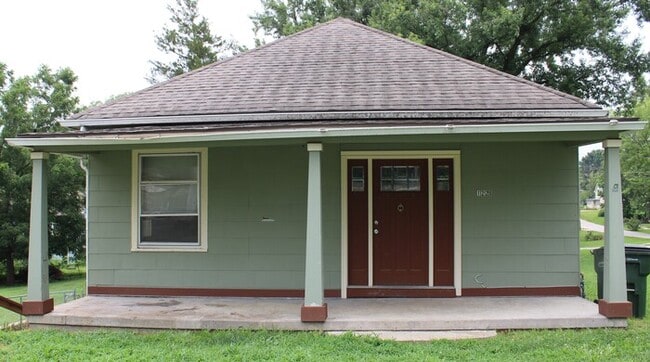 Building Photo - 1229 Spruce St
