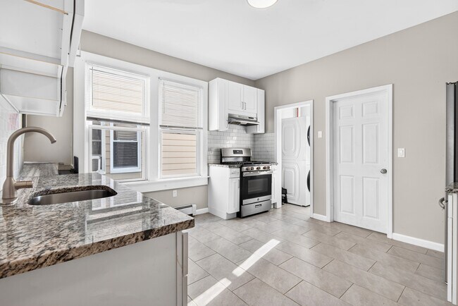 Photo - 147 N 15th St Unit 1