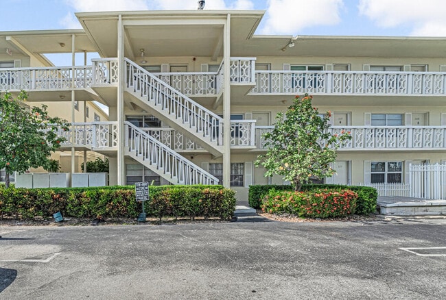 Building Photo - 3915 S Flagler Dr Unit 310 Rental