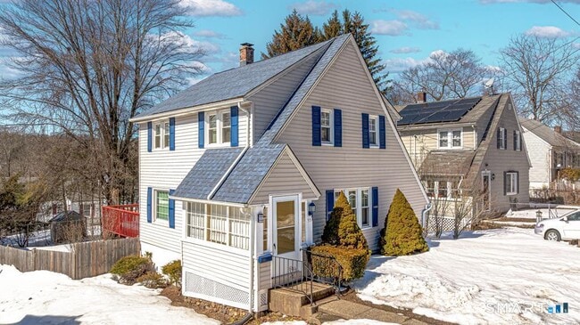 Photo - 55 Bronx Ave