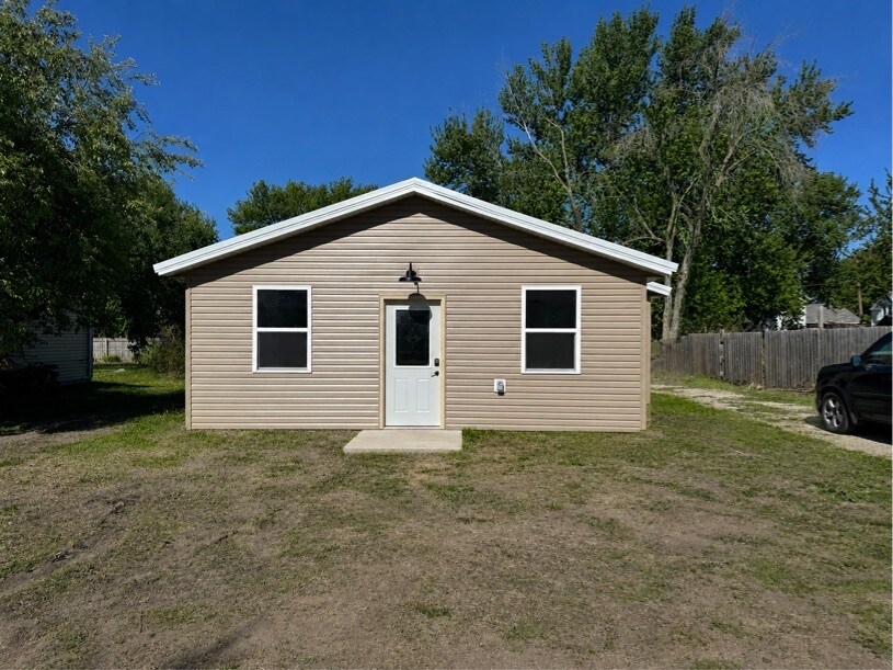 Photo - 530 Quade Dr
