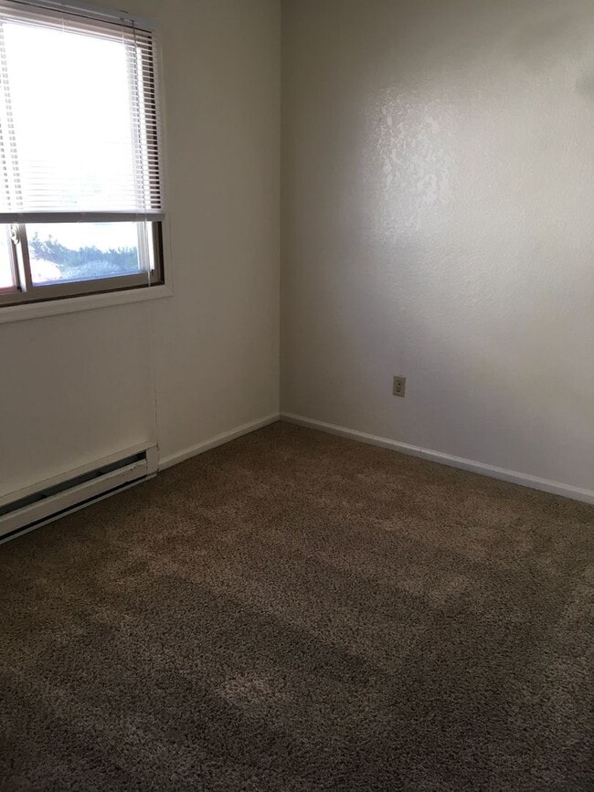 Photo - 1774 Spring Ct Unit B