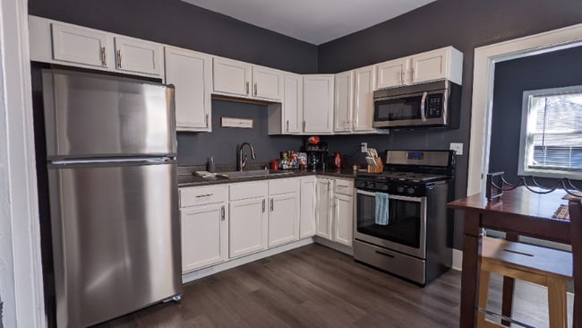 Photo - 505 E Rusholme St Unidad Lower