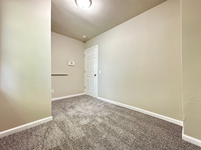 Photo - Beautiful 3 Bedroom Home Available!