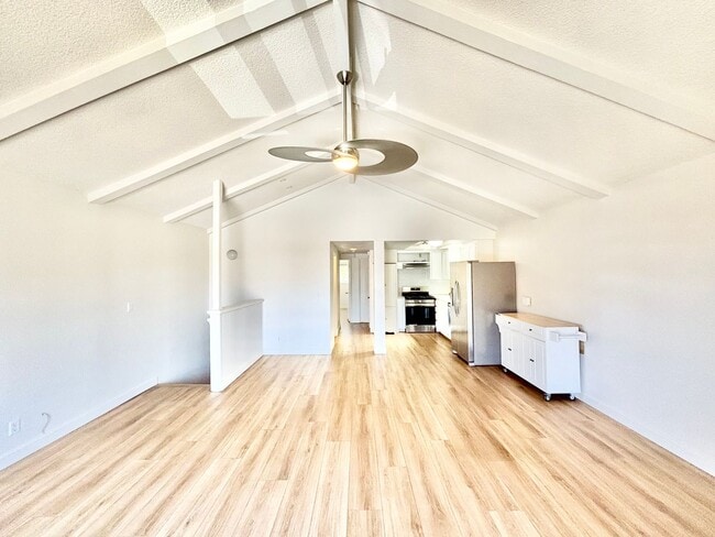 Oxnard | UPDATED | 2 Bed + 1 Bath- Upper u... - Oxnard | UPDATED | 2 Bed + 1 Bath- Upper u... House