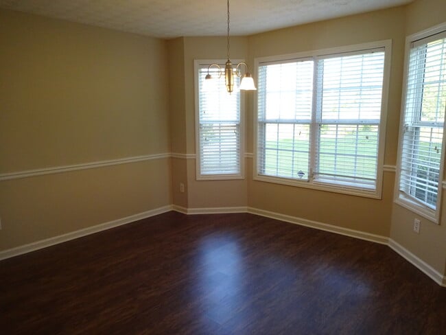 Photo - 1302 River Club Dr NE