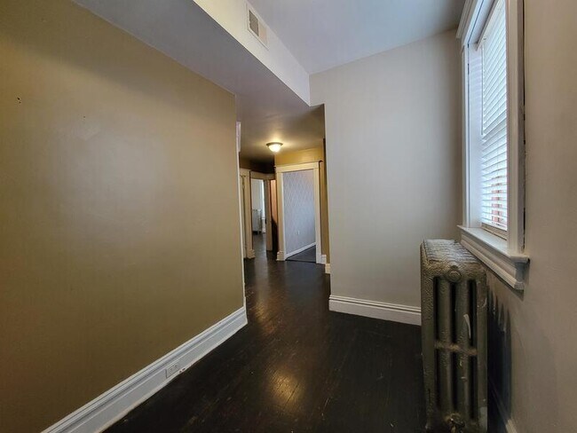 Photo - 3421 Iowa Ave Condo