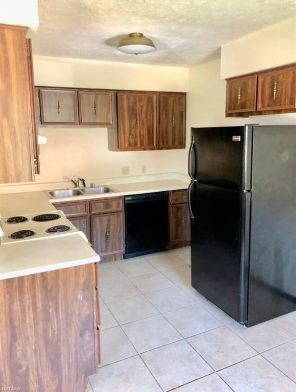 Photo - 2423 E 50th St