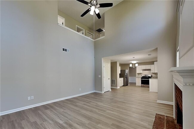 Photo - 1618 Sparrow Wood Ln SW