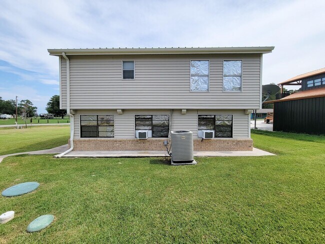 Building Photo - 50 Sportsman Trail