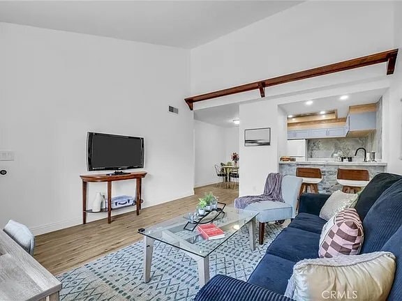 3062 Associated Rd Unit 11