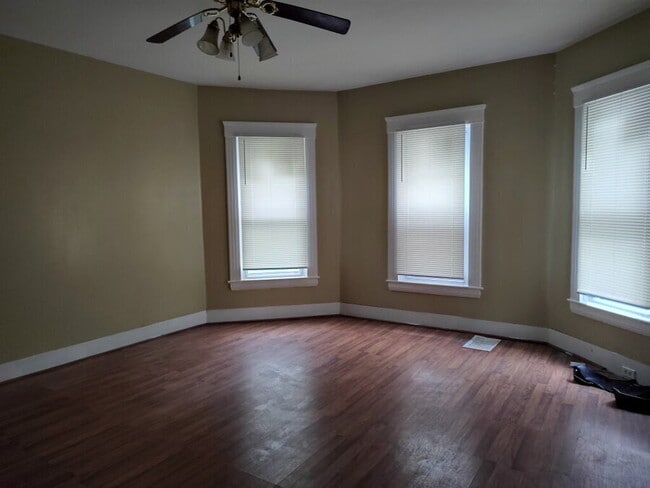 Photo - 6034 Hillman Ave