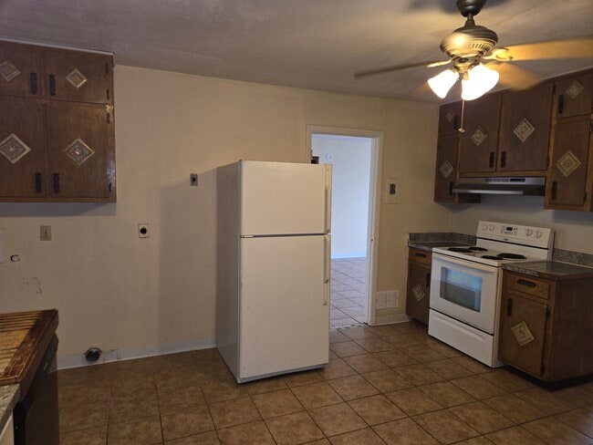 Kicthen - 101 E Florida St