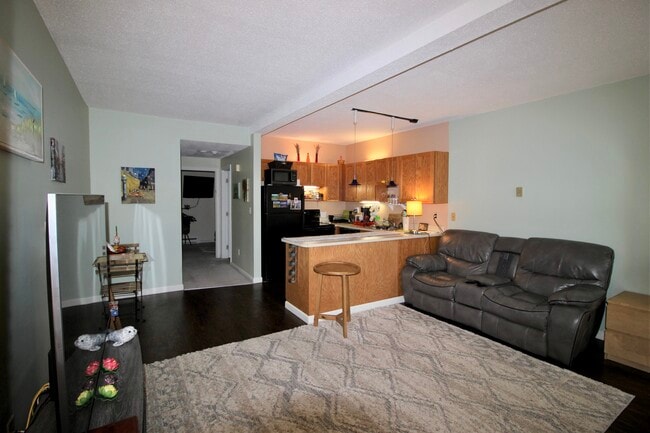 Building Photo - 22 River St Unit 1 Rental
