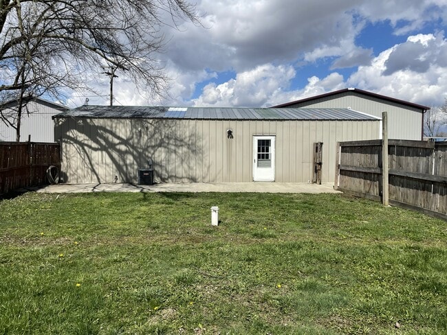 Photo - 1048 Caldwell Ave