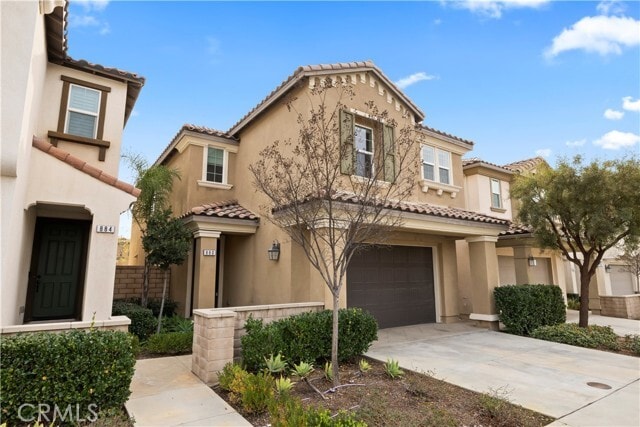 Photo - 880 Julie Pl