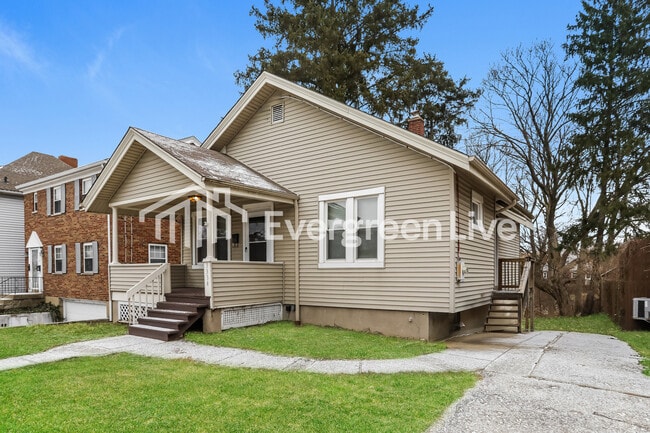 Photo - 3334 Dartmouth Dr