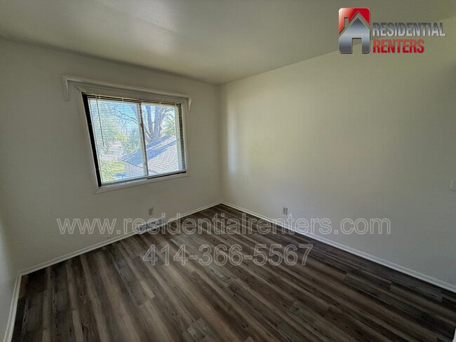 Photo - 7809 W Mill Rd