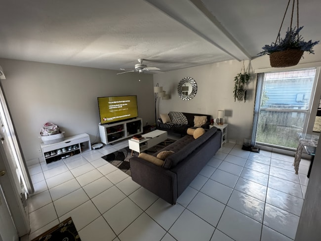 Photo - 7109 NW 66th St