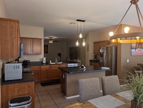 Building Photo - 46057 W Dutchman Dr Rental
