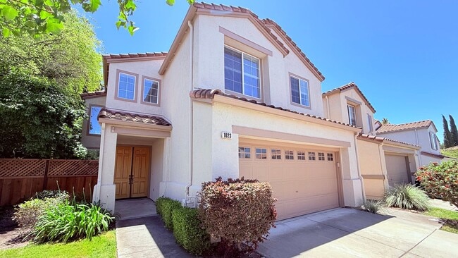Photo - Contemporary 4BD/2.5BA Home in Vista Pointe San Ramon Near Canyon Lakes Golf Course, Available NOW!