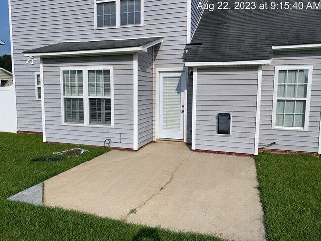 Photo - 299 Ranier Dr