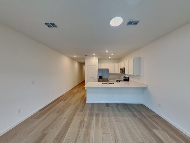 Photo - 586 Holly Lks Dr