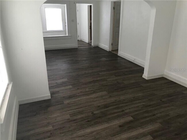 Photo - 1933 47th St S