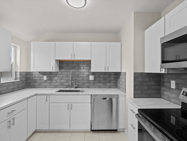 Photo - Remodeled Midtown Bungalow