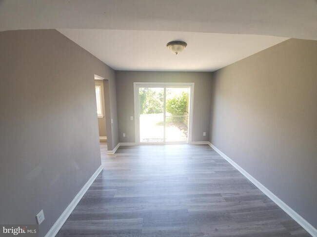 Photo - 19349 Keymar Way