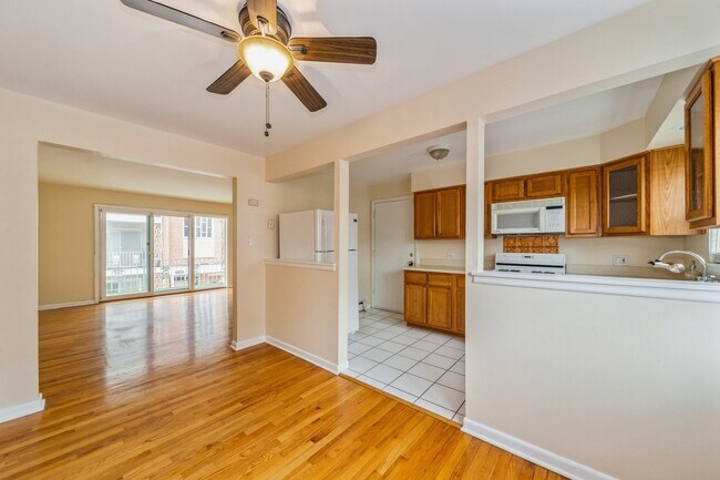 Photo - 2334 W 111th St Unit 2