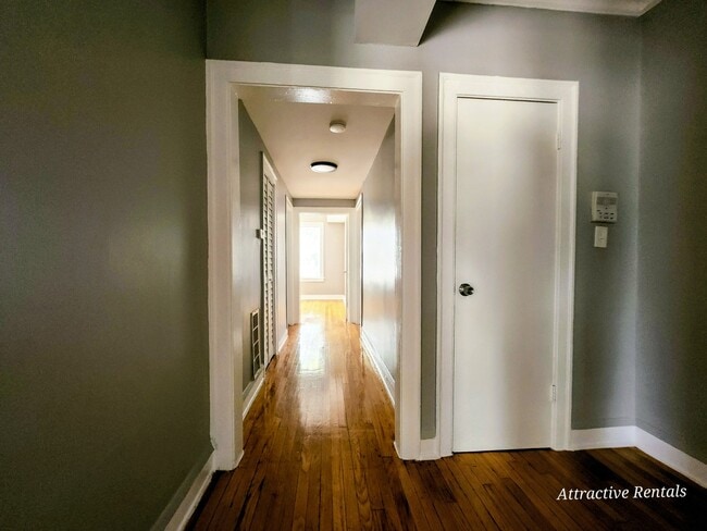 Photo - 1615 W 78th St Unit 1