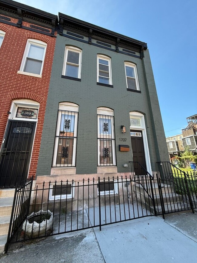 Building Photo - 1707 Federal St