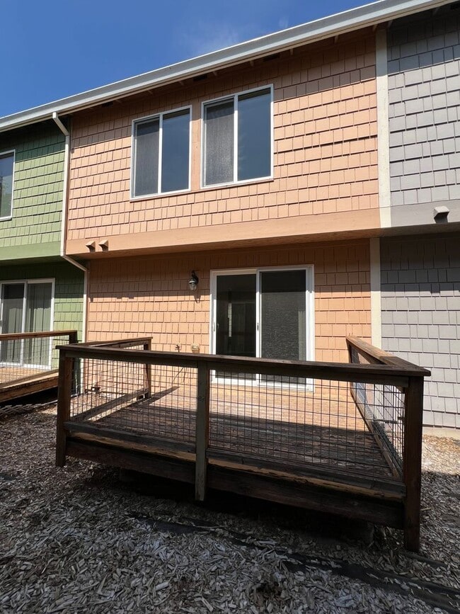 Building Photo - 437 Harris Ln