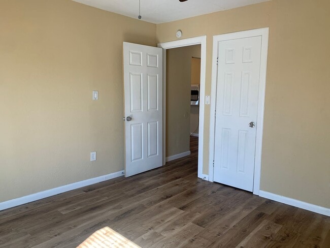 Photo - 1101 Hall Unit 1101 Hall Apt A