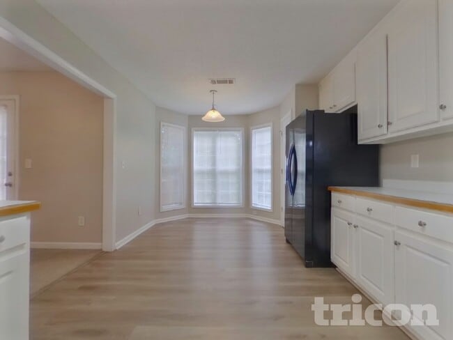Photo - 1619 Spring Hill Ct
