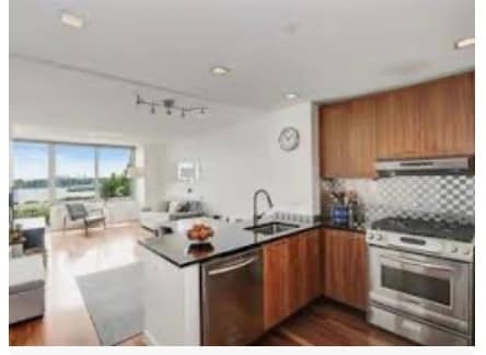 Photo - 25 Hudson St