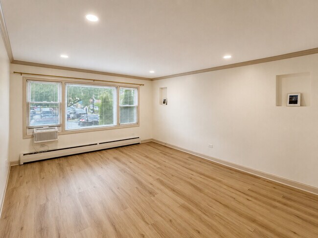 Photo - 3714 N Harlem Ave