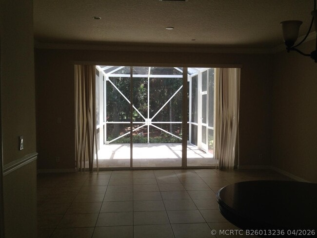 Photo - 9680 Lago Dr