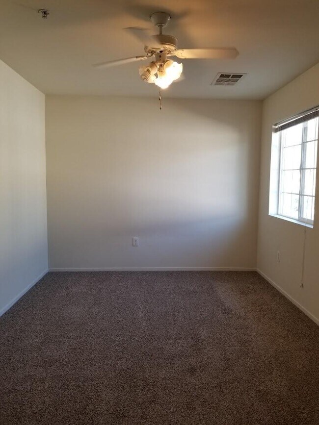 600 Hosking Ave Apartments Unit 14C Bakersfield, CA