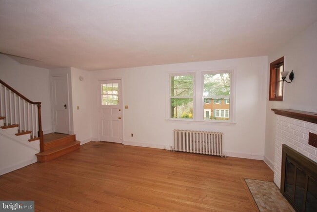 Photo - 9105 Wire Ave