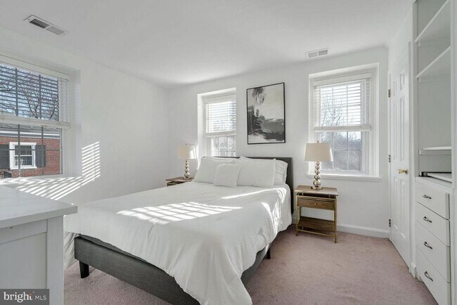 Photo - 2950 S Columbus St Unit C2