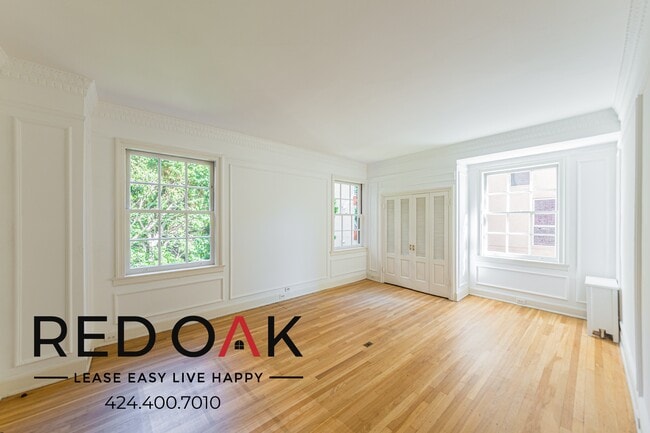 Building Photo - 3278 Wilshire Blvd Unit 305