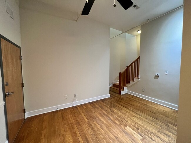 Photo - Morton Building Apartments