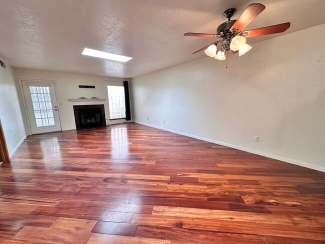 Photo - Move in Special! 2 Bedroom 2 Bath Townhome w/2 Car Garage and Refrigerated Air